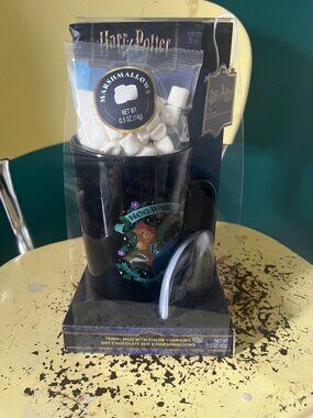 Harry Potter Travel Mug with Color Changing Hot Chocolate